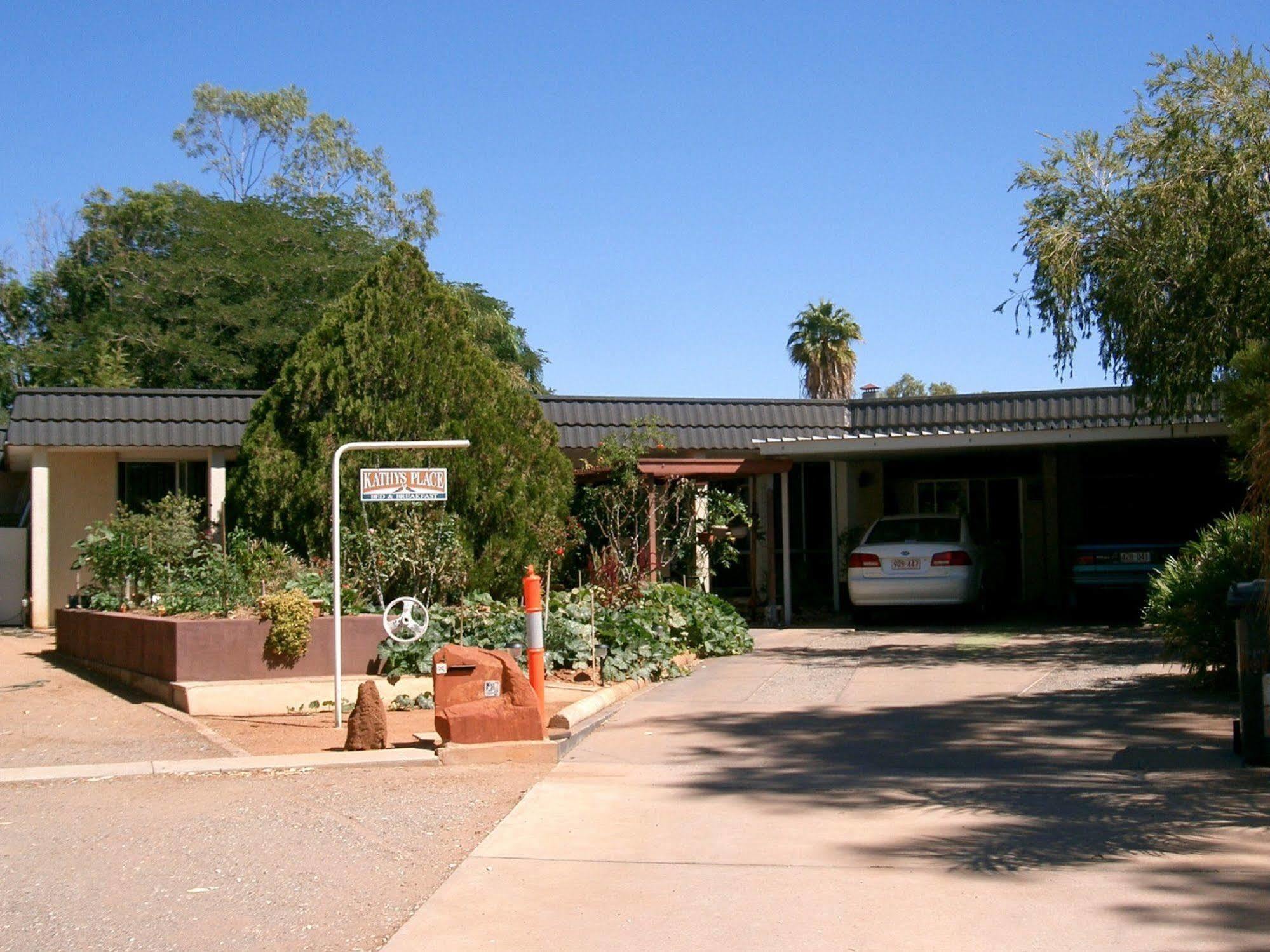 Kathys Place Bed And Breakfast Alice Springs Eksteriør billede
